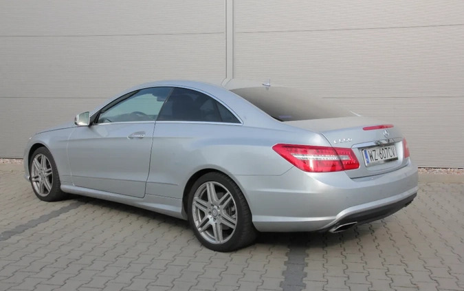 Mercedes-Benz Klasa E cena 151500 przebieg: 20720, rok produkcji 2010 z Mogielnica małe 466